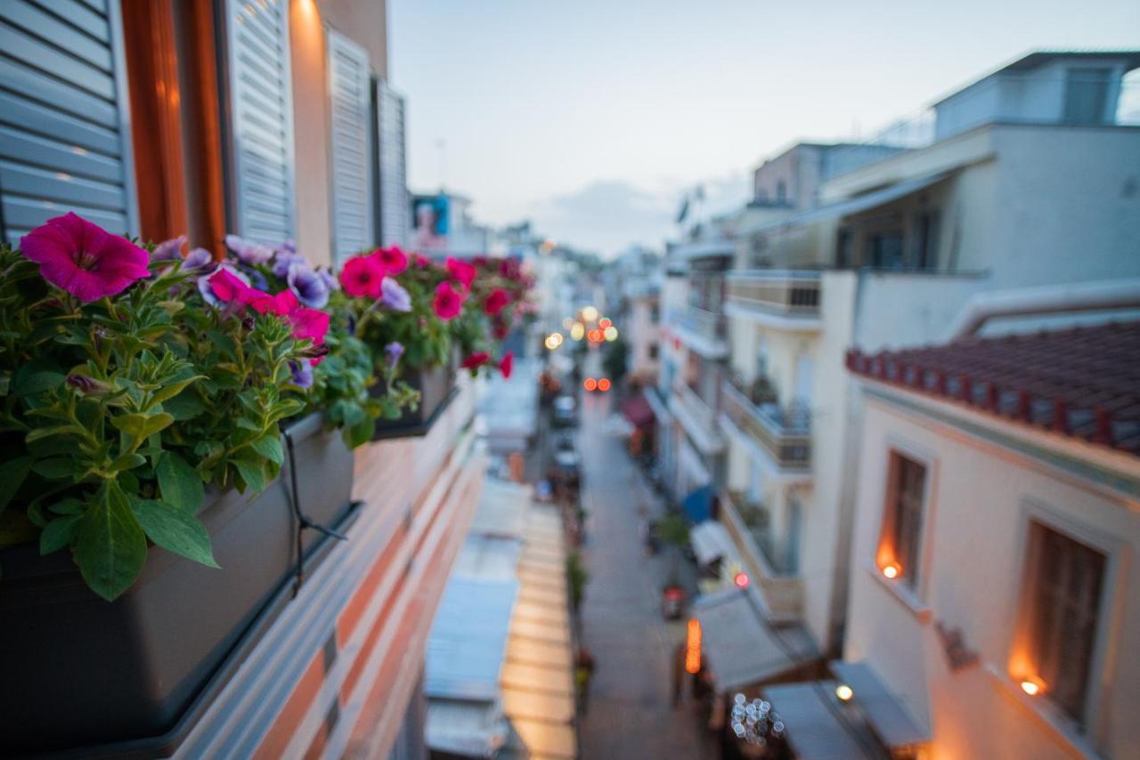 Athenian Living Афины